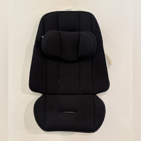 Mockingbird Stroller Infant Insert - Picture 2 of 6